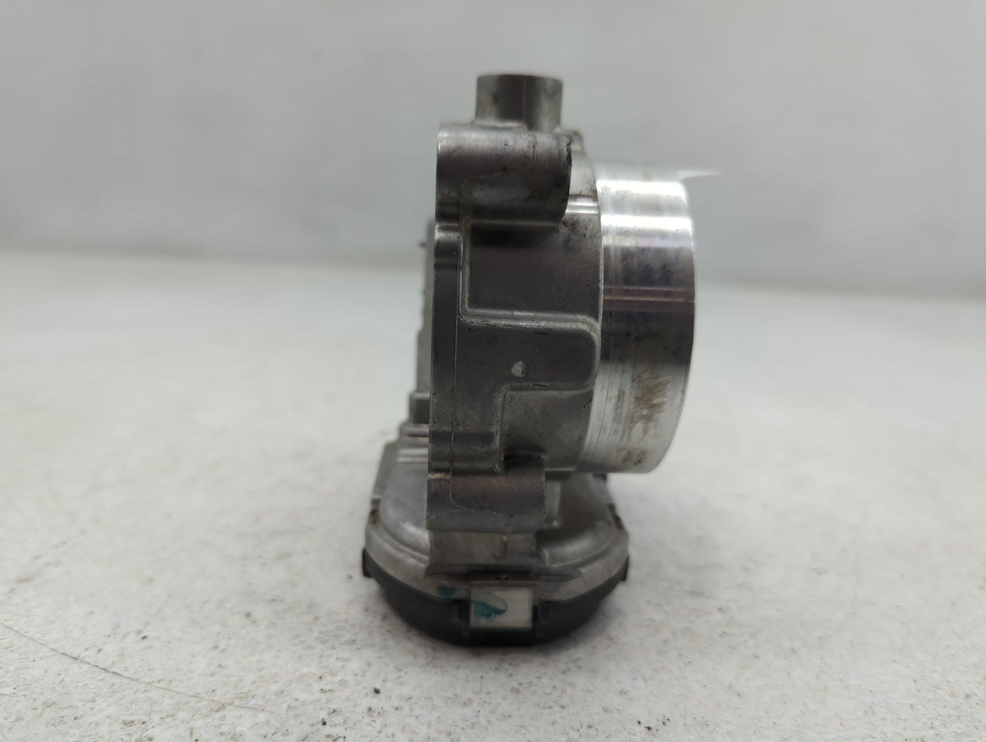 2011-2022 Dodge Challenger Throttle Body P/N:0 280 750 570 05184349AC Fits OEM Used Auto Parts - Oemusedautoparts1.com