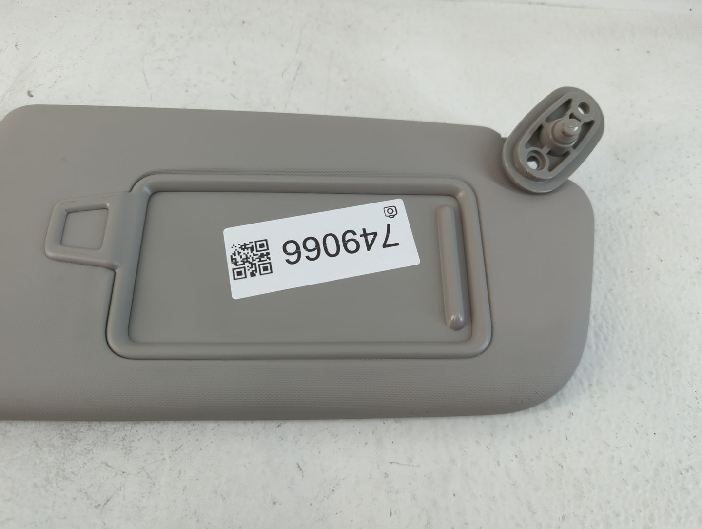 2017-2018 Kia Forte Sun Visor Shade Replacement Passenger Right Mirror Fits Fits 2017 2018 OEM Used Auto Parts - Oemusedautoparts1.com