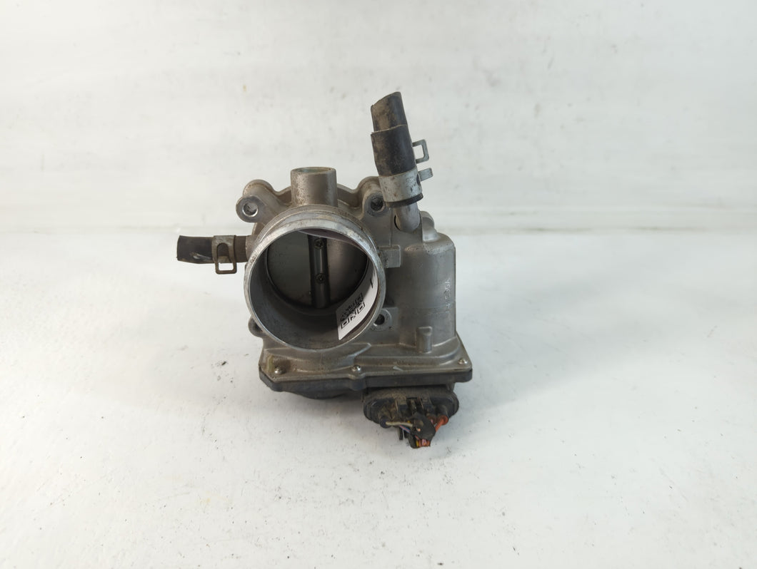 2014-2016 Kia Forte Throttle Body P/N:35100-2B320 Fits Fits 2013 2014 2015 2016 OEM Used Auto Parts