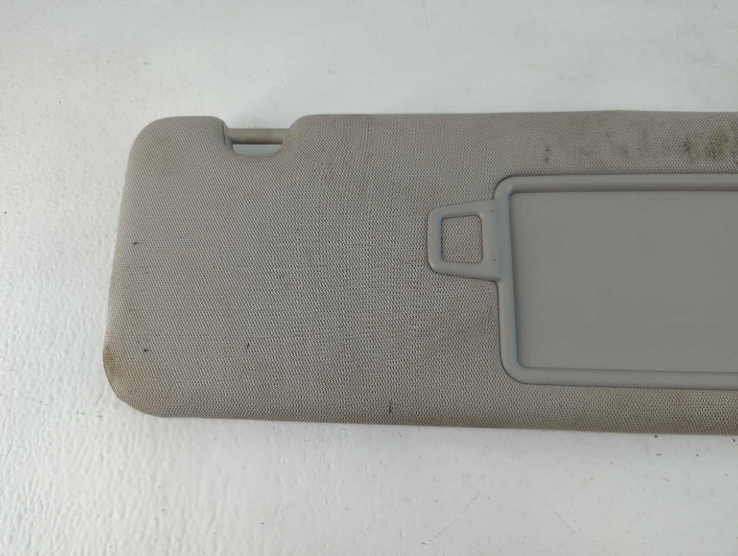 2016-2020 Kia Sorento Sun Visor Shade Replacement Passenger Right Mirror Fits Fits 2016 2017 2018 2019 2020 OEM Used Auto Parts - Oemusedautoparts1.com