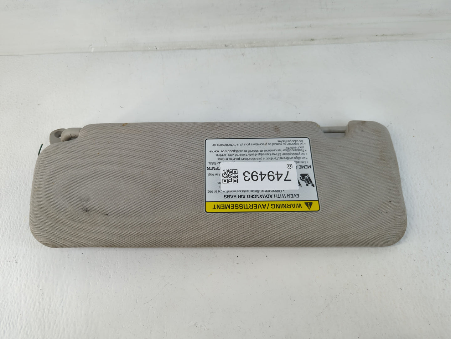 2016-2020 Kia Sorento Sun Visor Shade Replacement Passenger Right Mirror Fits Fits 2016 2017 2018 2019 2020 OEM Used Auto Parts - Oemusedautoparts1.com