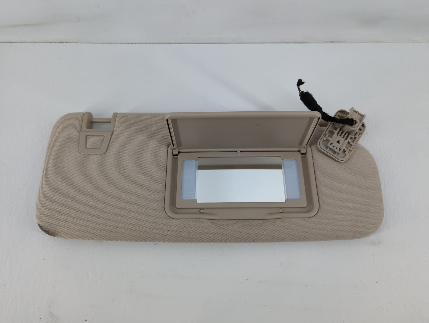 2023 Lincoln Aviator Sun Visor Shade Replacement Passenger Right Mirror Fits OEM Used Auto Parts - Oemusedautoparts1.com