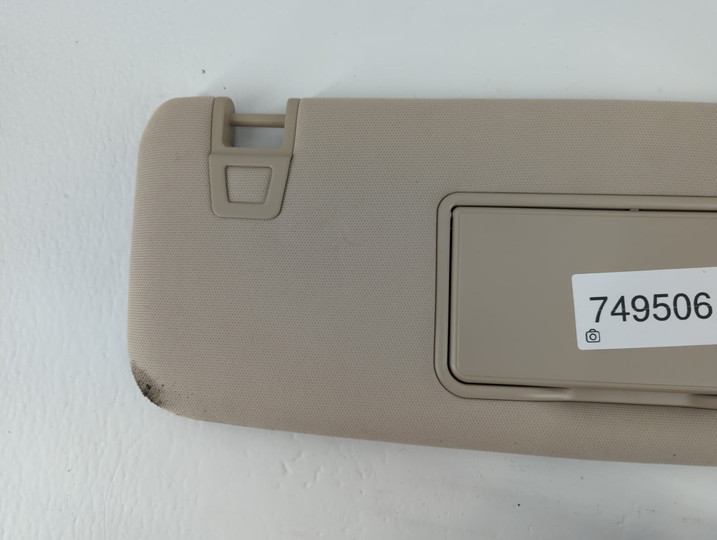 2023 Ford Explorer Sun Visor Shade Replacement Passenger Right Mirror Fits OEM Used Auto Parts - Oemusedautoparts1.com