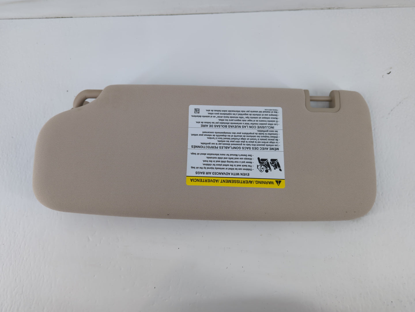 2023 Ford Explorer Sun Visor Shade Replacement Passenger Right Mirror Fits OEM Used Auto Parts - Oemusedautoparts1.com