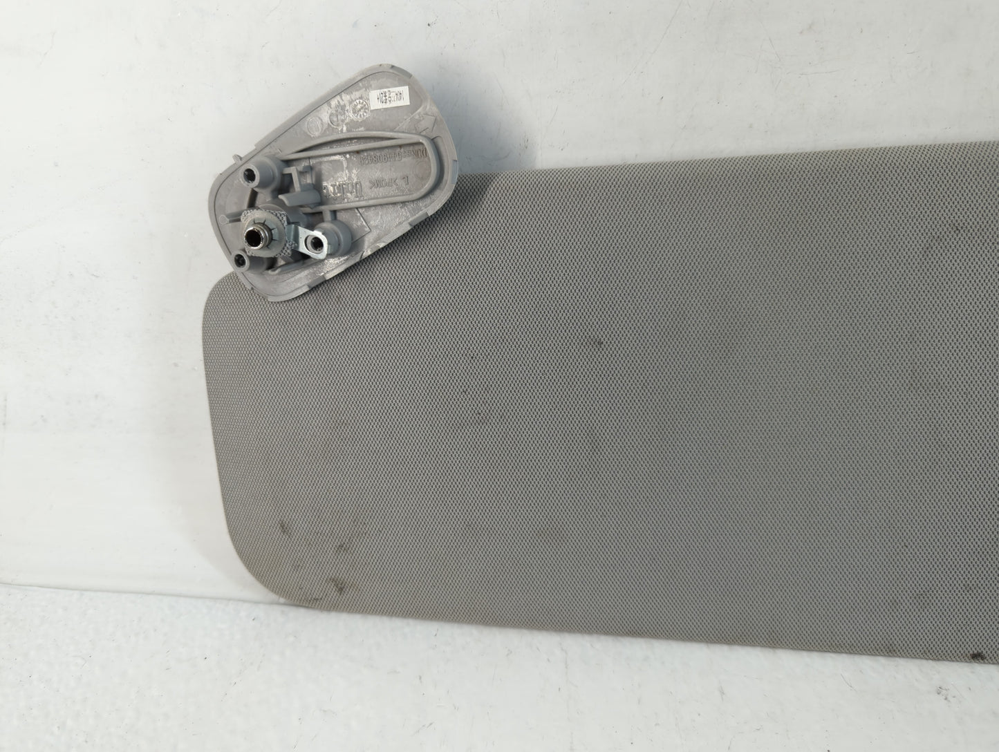 2014-2019 Gmc Sierra 1500 Sun Visor Shade Replacement Driver Left Mirror Fits Fits 2014 2015 2016 2017 2018 2019 OEM Used Auto Parts - Oemusedautoparts1.com