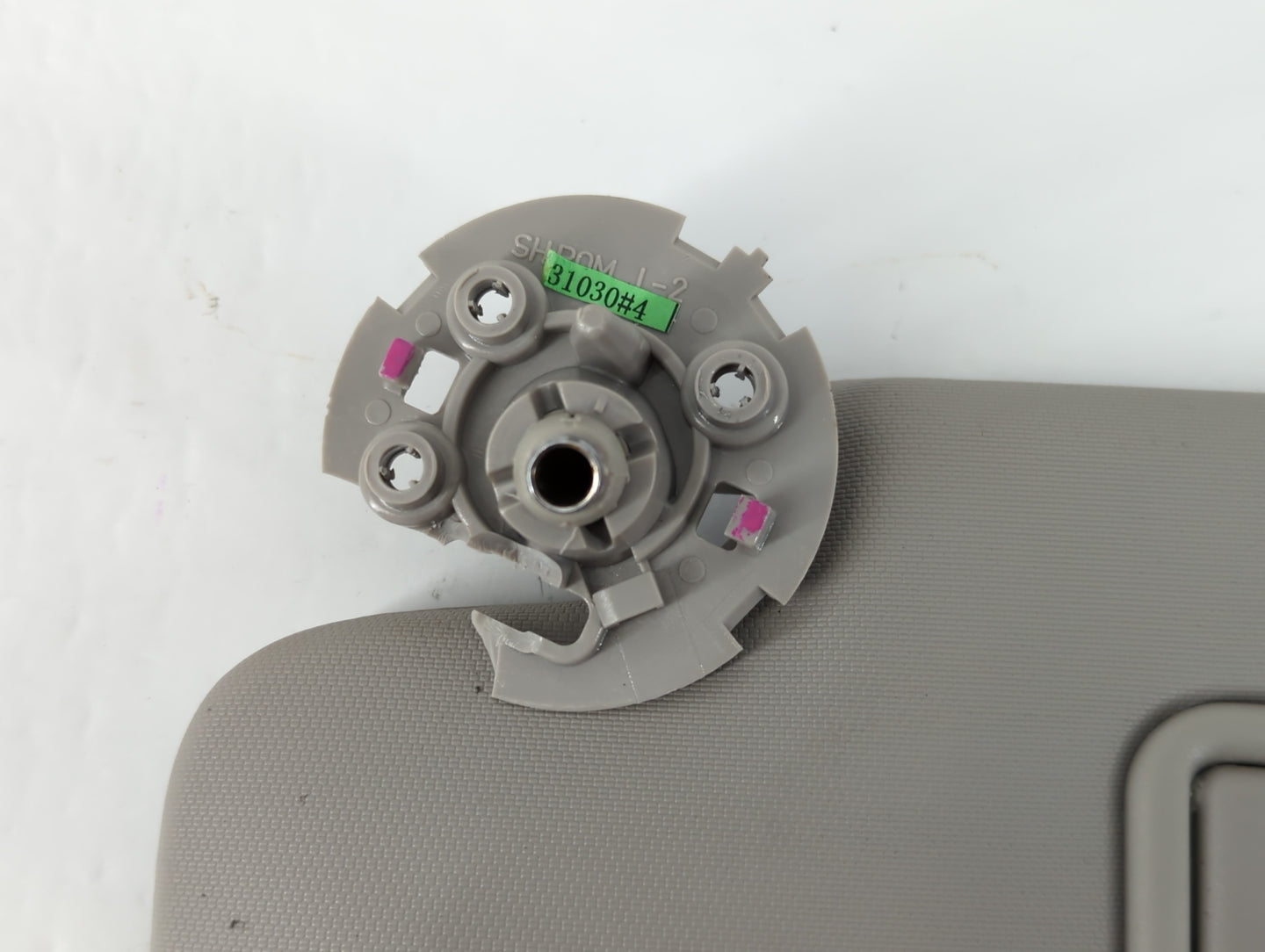 2011-2016 Chevrolet Cruze Sun Visor Shade Replacement Driver Left Mirror Fits Fits 2011 2012 2013 2014 2015 2016 OEM Used Auto Parts - Oemusedautoparts1.com