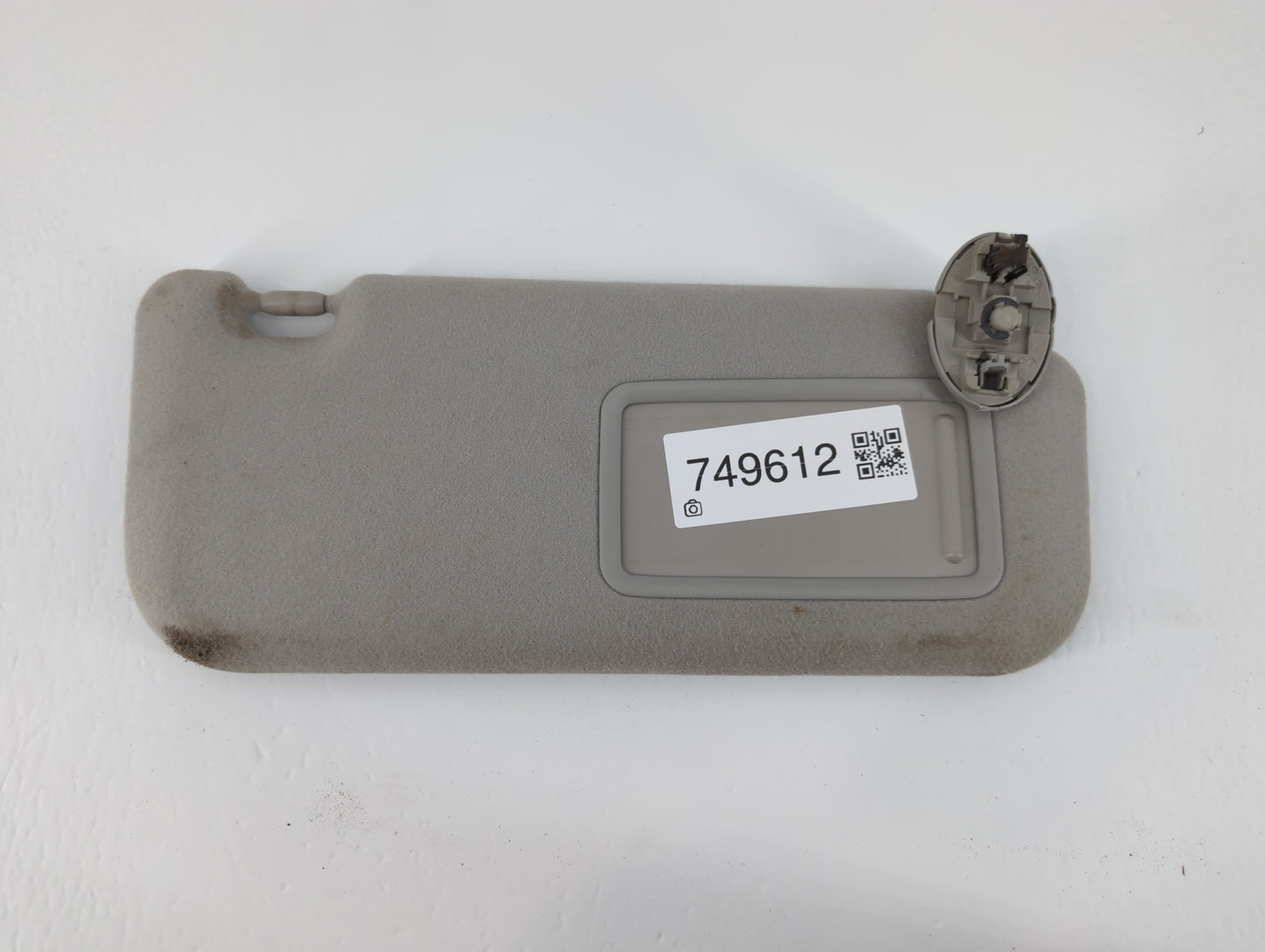 2009-2014 Toyota Matrix Sun Visor Shade Replacement Passenger Right Mirror Fits Fits 2009 2010 2011 2012 2013 2014 OEM Used Auto Parts - Oemusedautoparts1.com