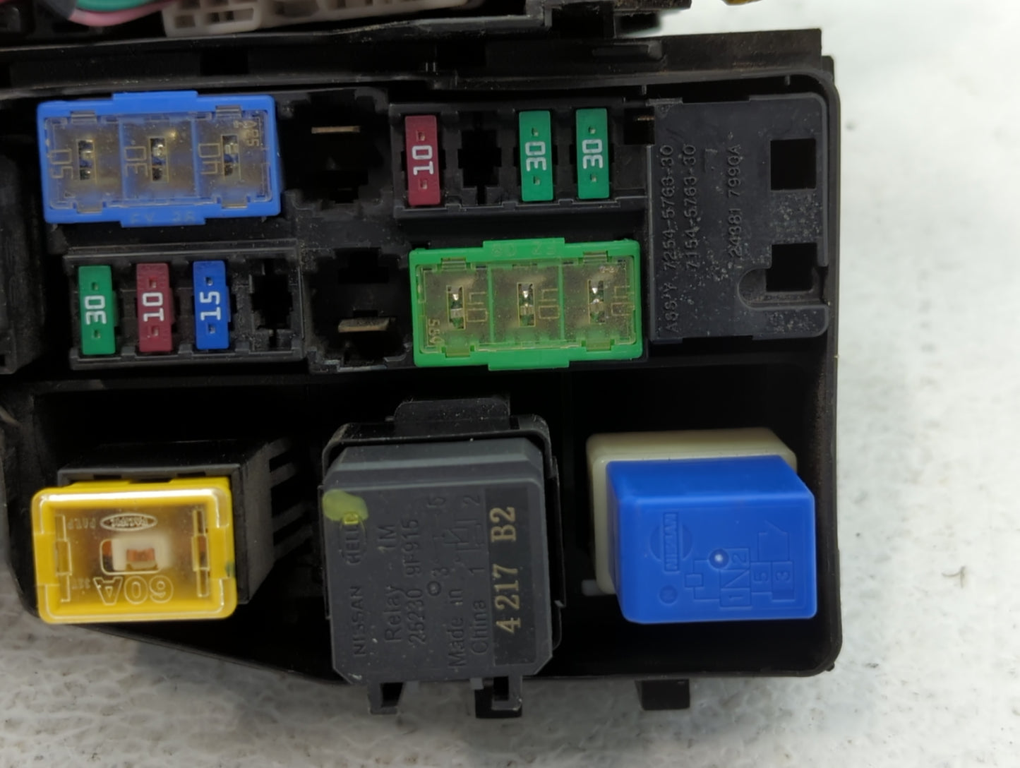 2015-2022 Nissan Pathfinder Fusebox Fuse Box Panel Relay Module P/N:5412 NA2 Fits Fits 2015 2016 2017 2018 2019 2020 2022 OEM Used Auto Parts - Oemusedautoparts1.com