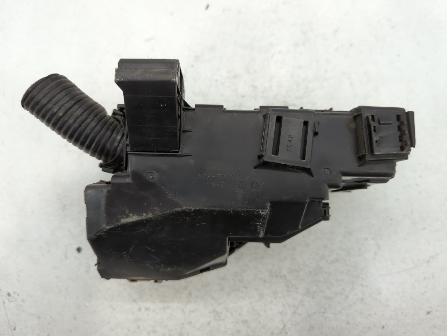 2015-2022 Nissan Pathfinder Fusebox Fuse Box Panel Relay Module P/N:5412 NA2 Fits Fits 2015 2016 2017 2018 2019 2020 2022 OEM Used Auto Parts - Oemusedautoparts1.com