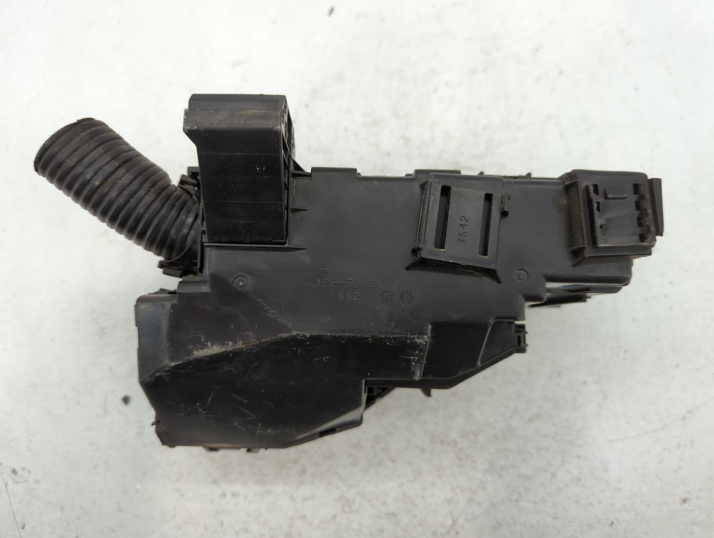 2015-2022 Nissan Pathfinder Fusebox Fuse Box Panel Relay Module P/N:5412 NA2 Fits Fits 2015 2016 2017 2018 2019 2020 2022 OEM Used Auto Parts - Oemusedautoparts1.com