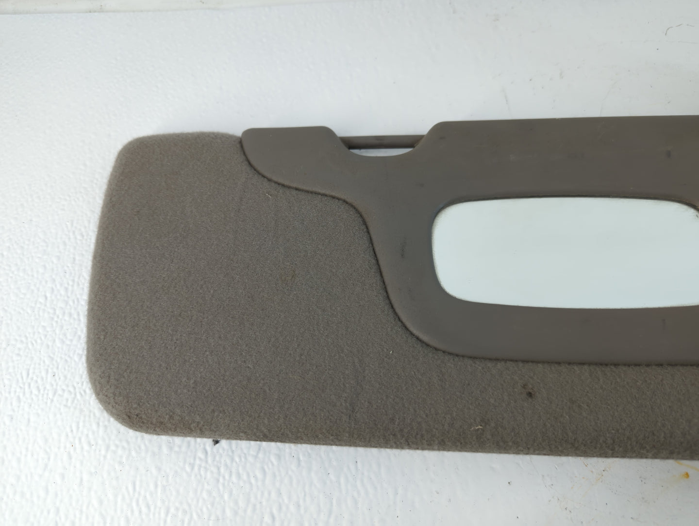 2000-2002 Chevrolet Silverado 1500 Sun Visor Shade Replacement Driver Left Mirror Fits Fits 2000 2001 2002 OEM Used Auto Parts - Oemusedautoparts1.com