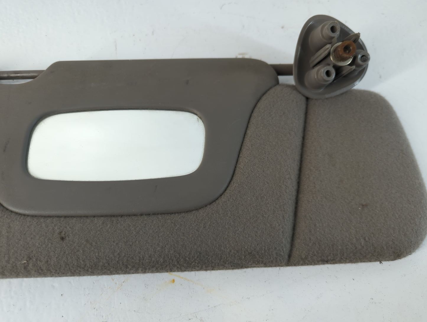 2000-2002 Chevrolet Silverado 1500 Sun Visor Shade Replacement Driver Left Mirror Fits Fits 2000 2001 2002 OEM Used Auto Parts - Oemusedautoparts1.com