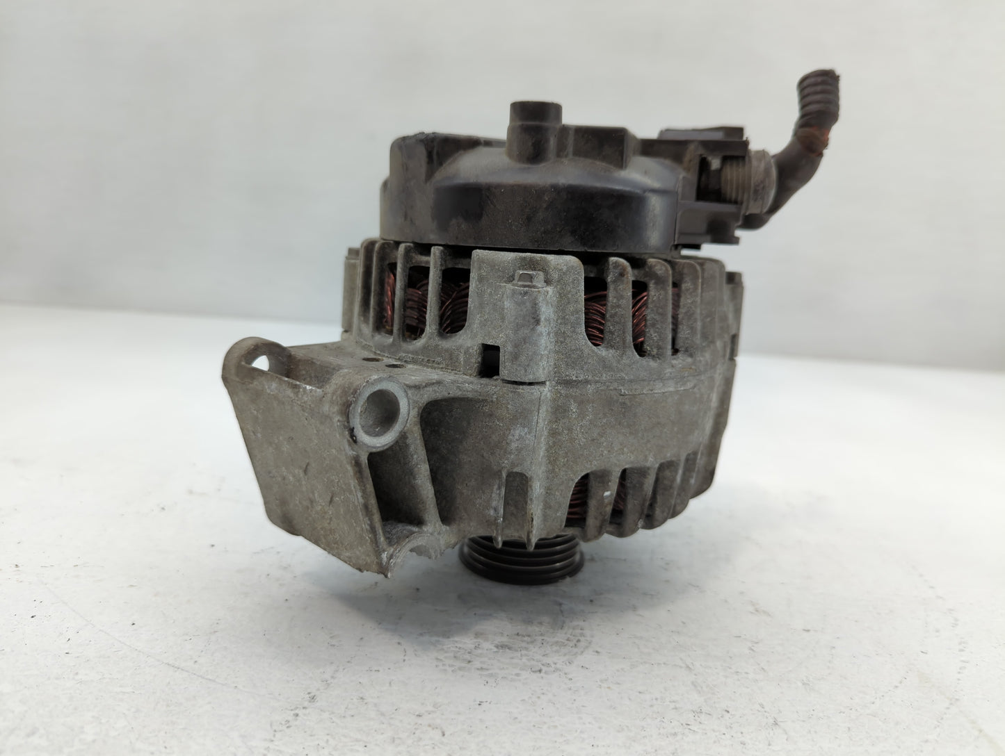 2011-2019 Ford Fiesta Alternator Replacement Generator Charging Assembly Engine OEM P/N:2608513 C AE8T-10300-AA Fits OEM Used Auto Parts - Oemusedautoparts1.com