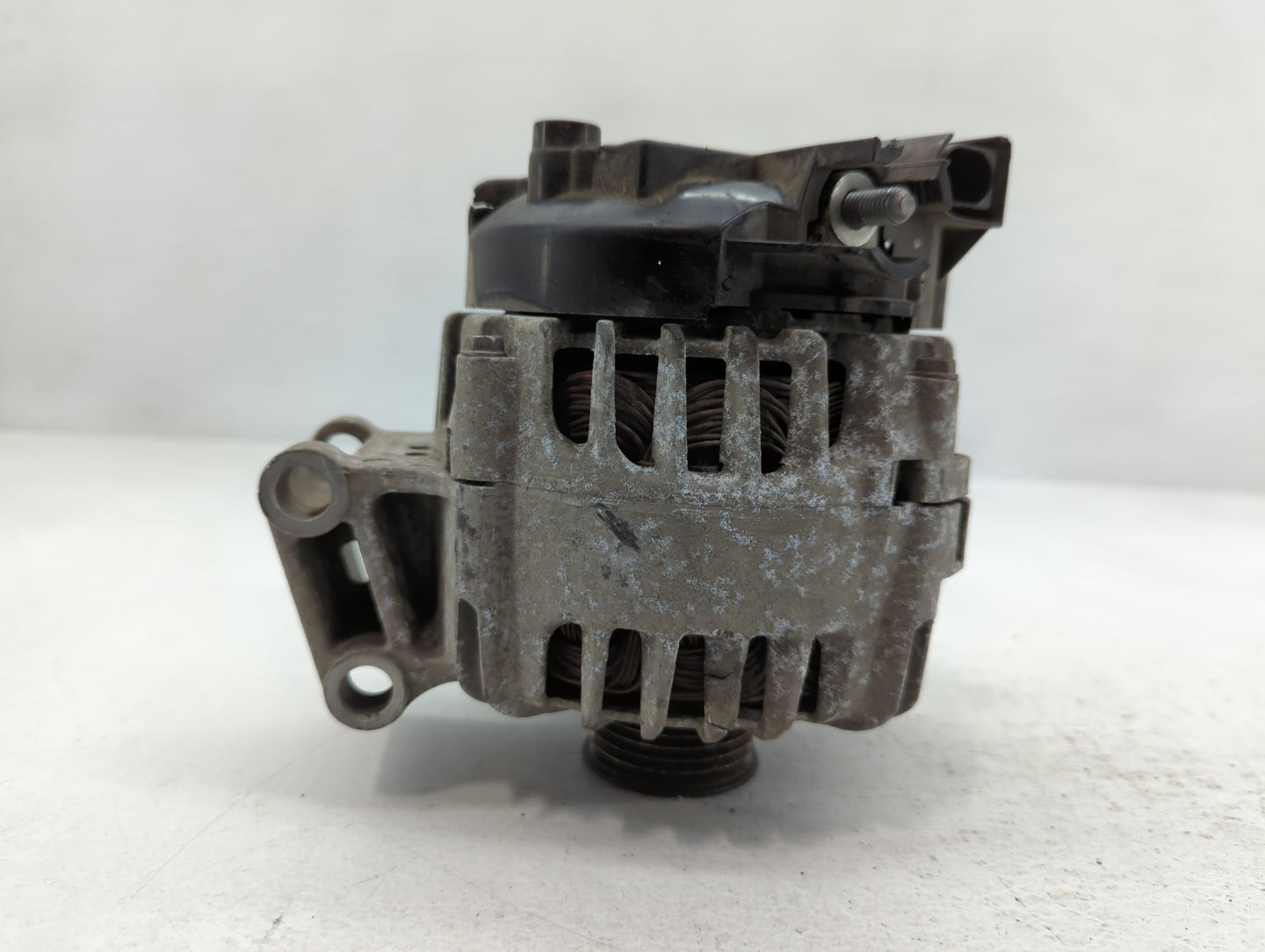 2011-2019 Ford Fiesta Alternator Replacement Generator Charging Assembly Engine OEM P/N:2608513 C AE8T-10300-AA Fits OEM Used Auto Parts - Oemusedautoparts1.com