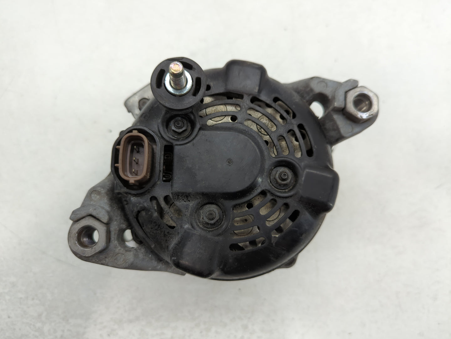 2019-2020 Hyundai Santa Fe Alternator Replacement Generator Charging Assembly Engine OEM P/N:TN104211-8790 37300-2G061 Fits OEM Used Auto Parts - Oemusedautoparts1.com