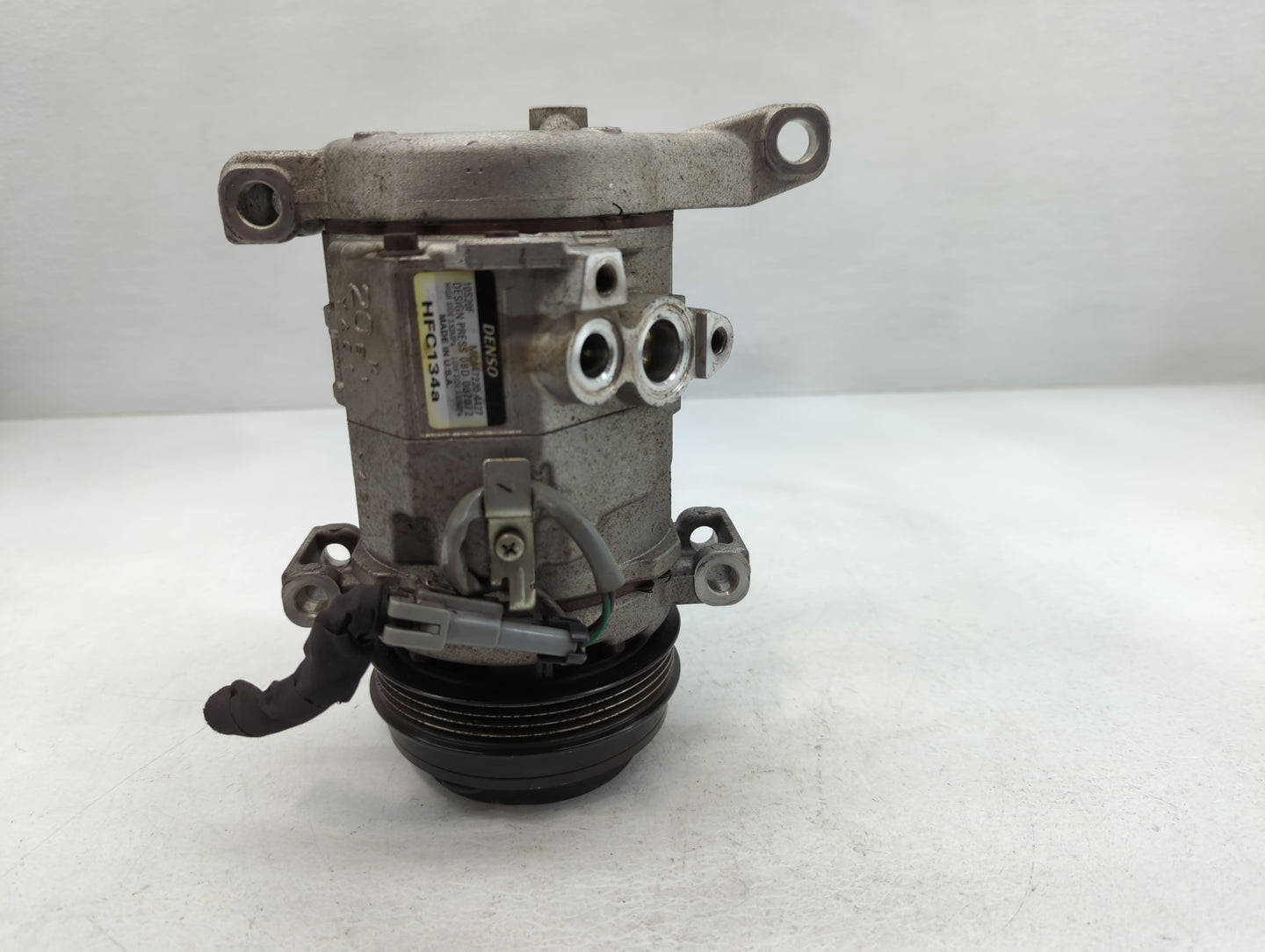 2020 Chevrolet Express 2500 Alternator Replacement Generator Charging Assembly Engine OEM P/N:HFC134a 10S20F, MC447220-4427 Fits OEM Used Auto Parts - Oemusedautoparts1.com