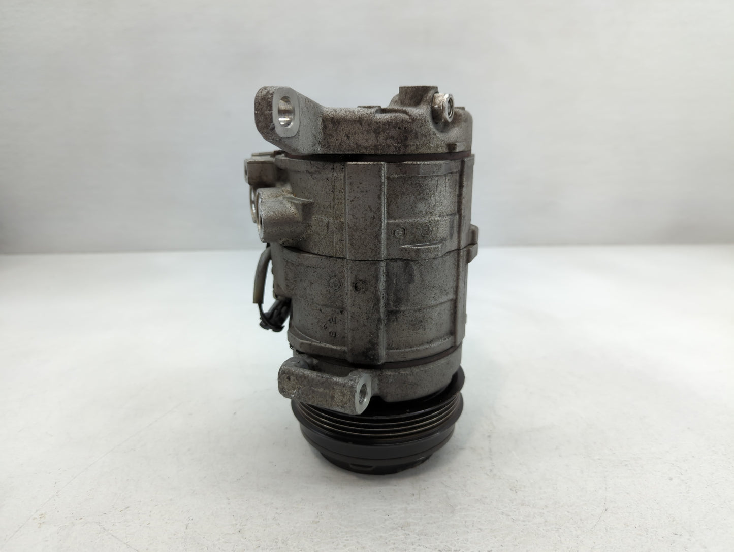 2020 Chevrolet Express 2500 Alternator Replacement Generator Charging Assembly Engine OEM P/N:HFC134a 10S20F, MC447220-4427 Fits OEM Used Auto Parts - Oemusedautoparts1.com