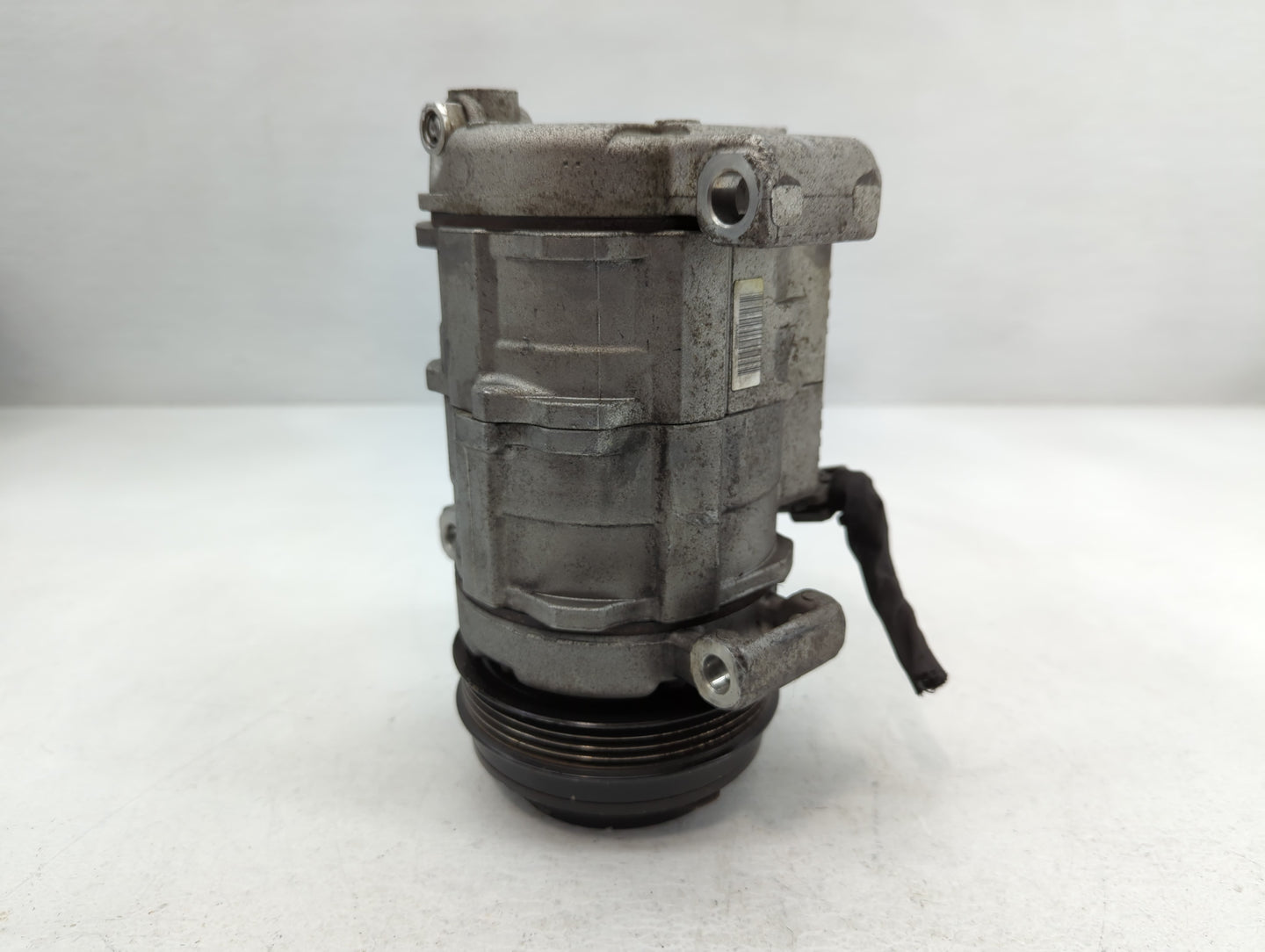 2020 Chevrolet Express 2500 Alternator Replacement Generator Charging Assembly Engine OEM P/N:HFC134a 10S20F, MC447220-4427 Fits OEM Used Auto Parts - Oemusedautoparts1.com