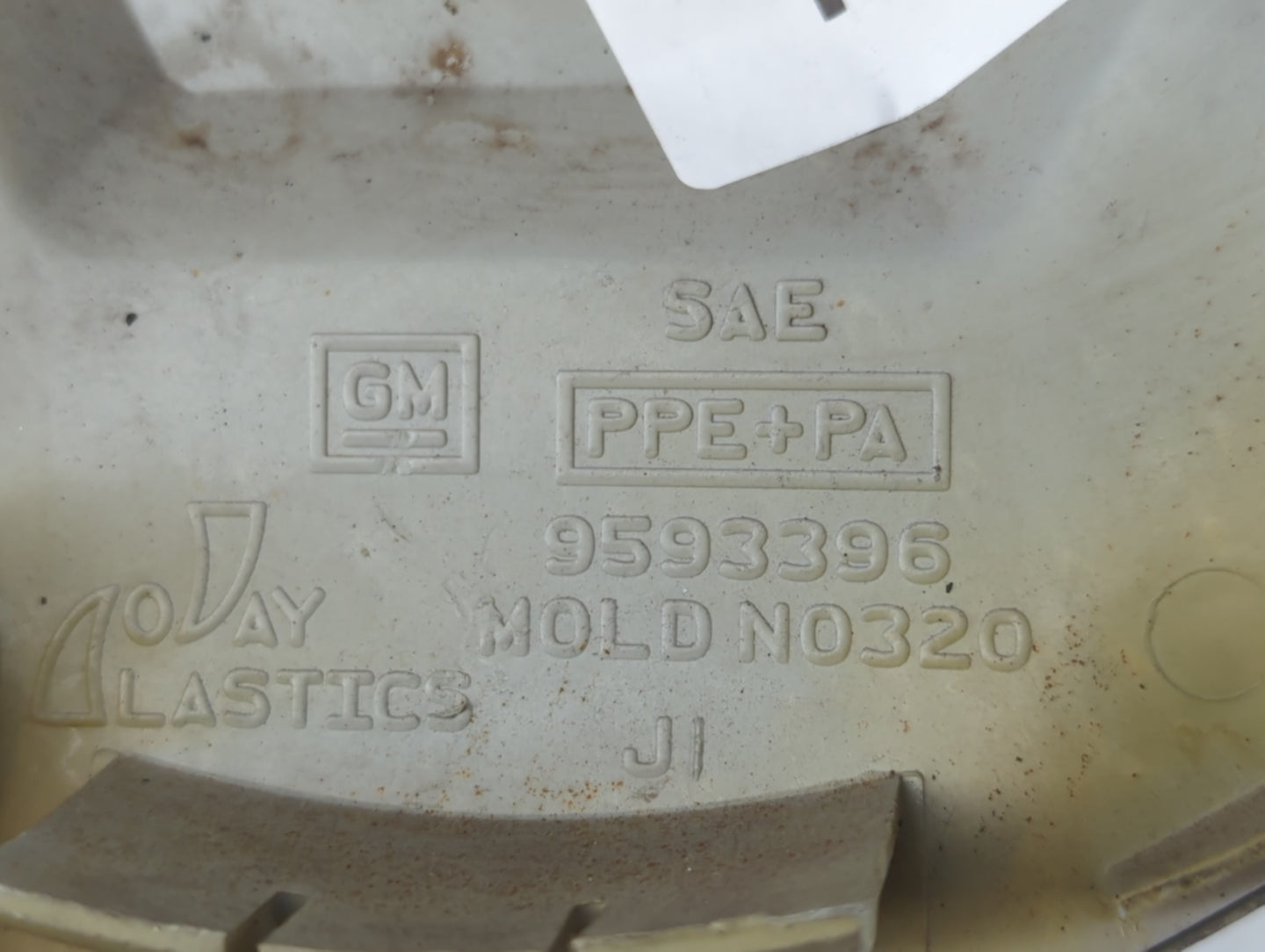 2007 Gmc Envoy Xl Rim Wheel Center Cap - Oemusedautoparts1.com