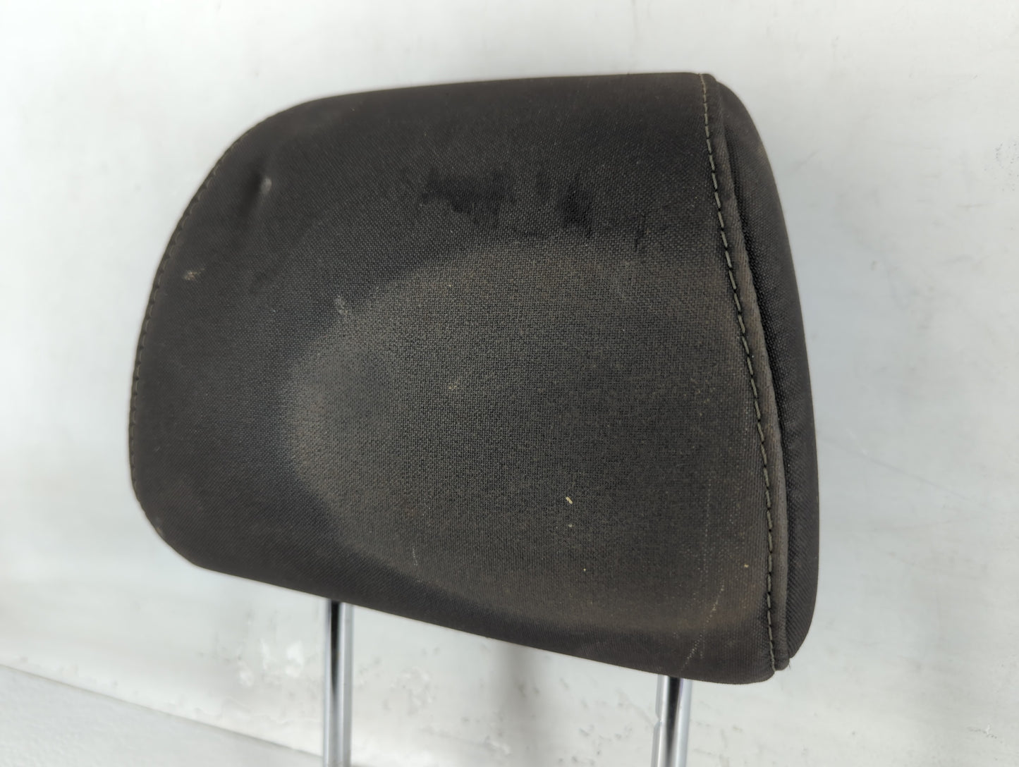 2015-2018 Ford Focus Headrest Head Rest Front Driver Passenger Seat Fits Fits 2015 2016 2017 2018 OEM Used Auto Parts - Oemusedautoparts1.com