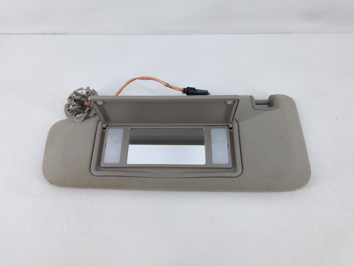 2012-2017 Buick Verano Sun Visor Shade Replacement Passenger Right Mirror Fits Fits 2012 2013 2014 2015 2016 2017 OEM Used Auto Parts - Oemusedautoparts1.com