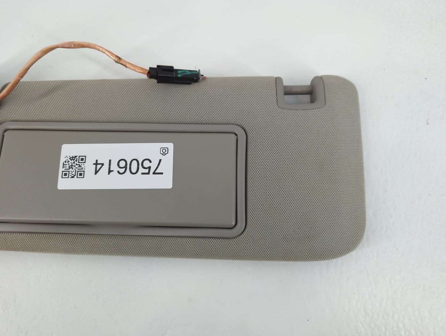 2012-2017 Buick Verano Sun Visor Shade Replacement Passenger Right Mirror Fits Fits 2012 2013 2014 2015 2016 2017 OEM Used Auto Parts - Oemusedautoparts1.com