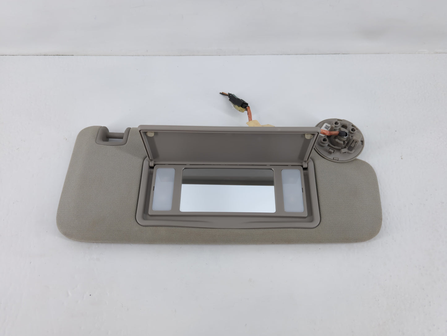 2012-2017 Buick Verano Sun Visor Shade Replacement Passenger Right Mirror Fits Fits 2012 2013 2014 2015 2016 2017 OEM Used Auto Parts - Oemusedautoparts1.com