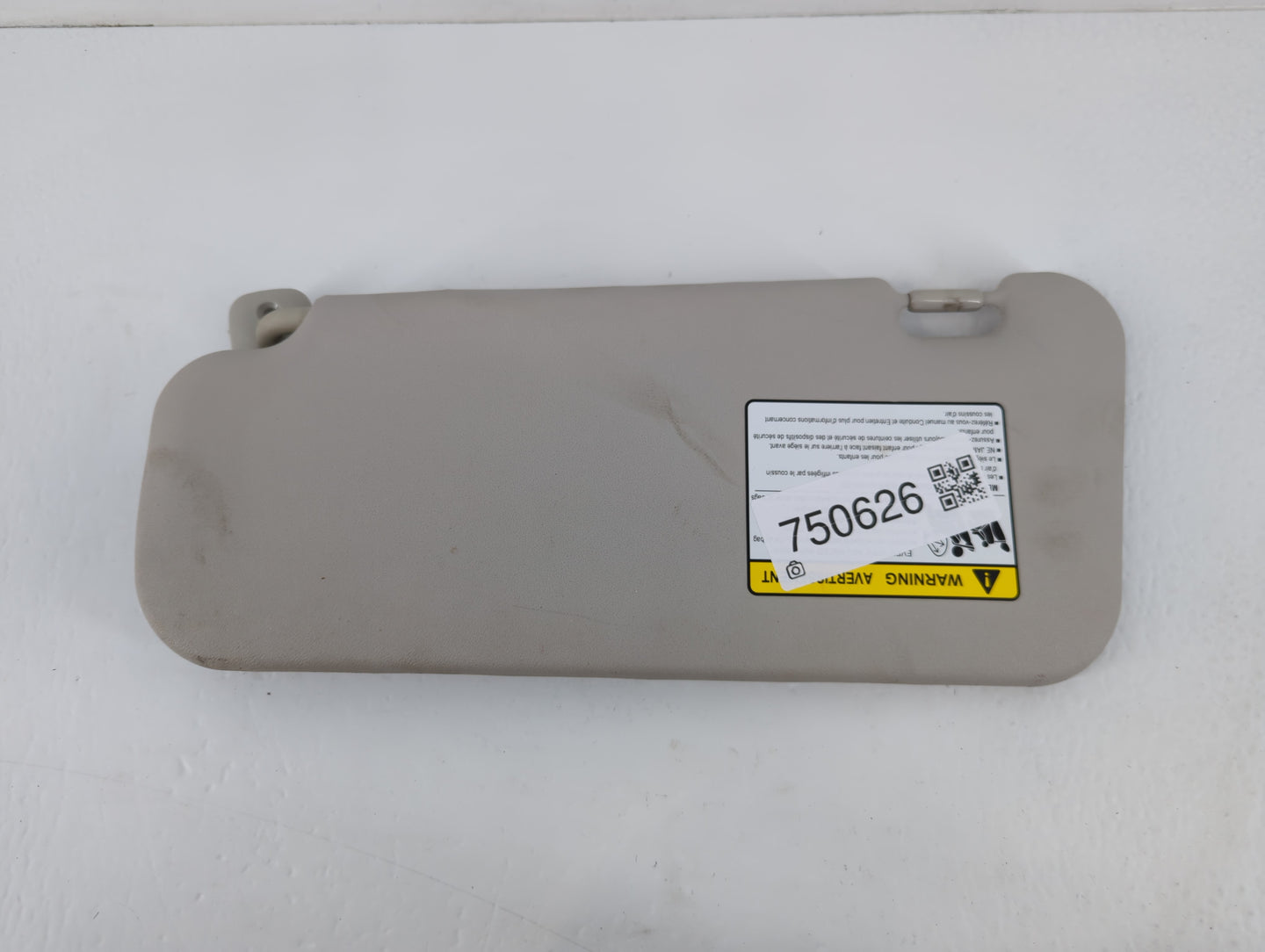 2010-2013 Mazda 3 Sun Visor Shade Replacement Passenger Right Mirror Fits Fits 2010 2011 2012 2013 OEM Used Auto Parts - Oemusedautoparts1.com