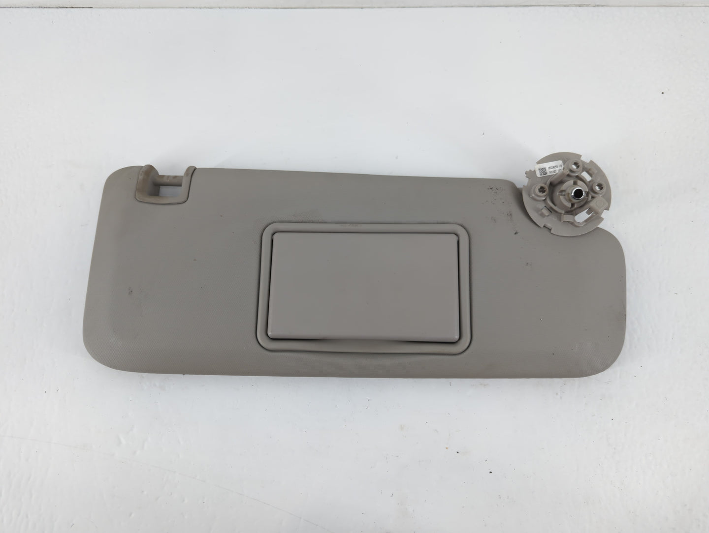 2011-2016 Chevrolet Cruze Sun Visor Shade Replacement Passenger Right Mirror Fits Fits 2011 2012 2013 2014 2015 2016 OEM Used Auto Parts - Oemusedautoparts1.com