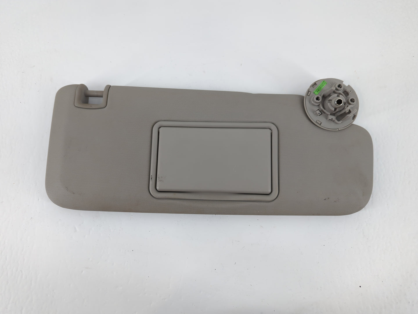 2011-2016 Chevrolet Cruze Sun Visor Shade Replacement Passenger Right Mirror Fits Fits 2011 2012 2013 2014 2015 2016 OEM Used Auto Parts - Oemusedautoparts1.com