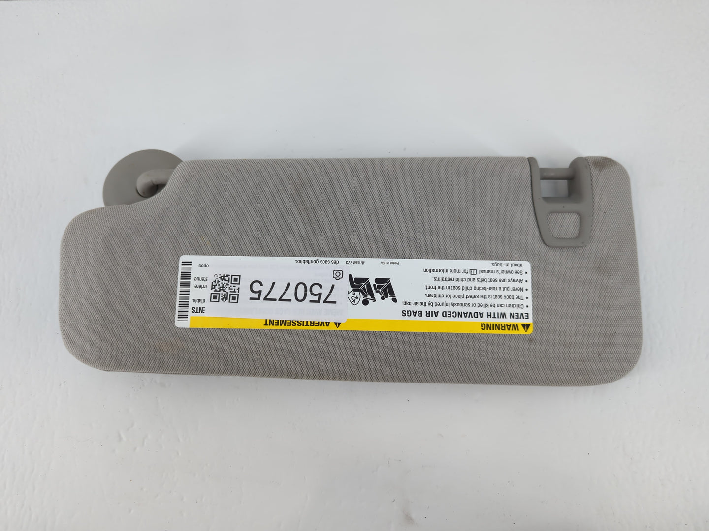 2012-2017 Buick Verano Sun Visor Shade Replacement Passenger Right Mirror Fits Fits 2012 2013 2014 2015 2016 2017 OEM Used Auto Parts - Oemusedautoparts1.com