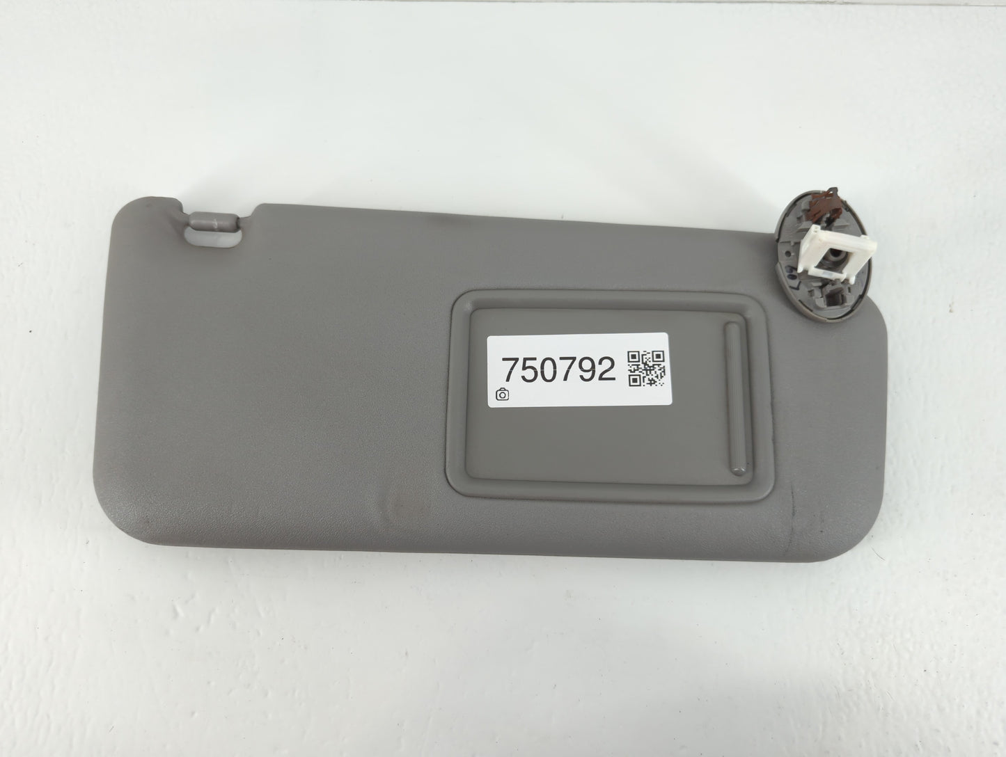2006-2009 Toyota Rav4 Sun Visor Shade Replacement Passenger Right Mirror Fits Fits 2006 2007 2008 2009 OEM Used Auto Parts - Oemusedautoparts1.com