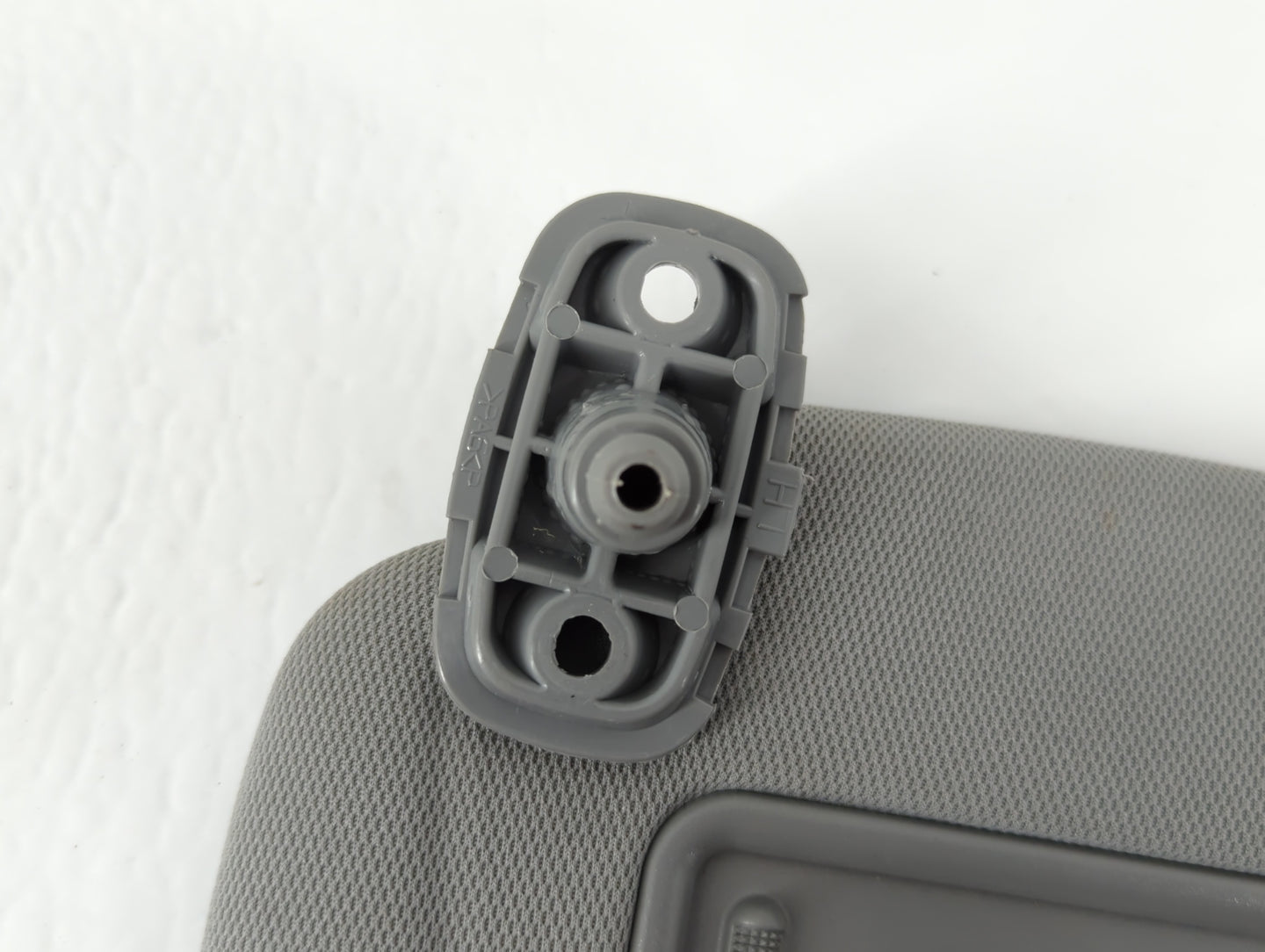 2011-2015 Kia Sorento Sun Visor Shade Replacement Driver Left Mirror Fits Fits 2011 2012 2013 2014 2015 OEM Used Auto Parts - Oemusedautoparts1.com