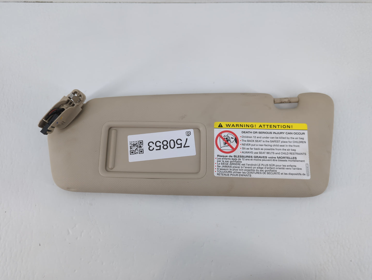 2009-2012 Audi A4 Sun Visor Shade Replacement Driver Left Mirror Fits Fits 2009 2010 2011 2012 OEM Used Auto Parts - Oemusedautoparts1.com