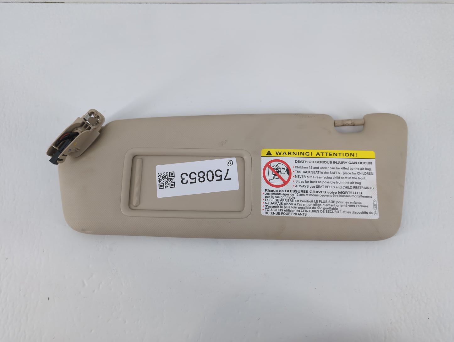 2009-2012 Audi A4 Sun Visor Shade Replacement Driver Left Mirror Fits Fits 2009 2010 2011 2012 OEM Used Auto Parts - Oemusedautoparts1.com