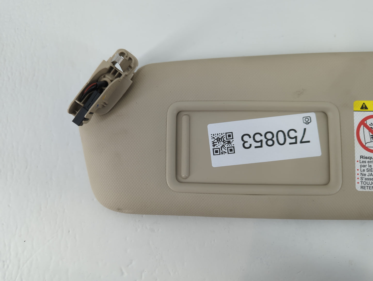 2009-2012 Audi A4 Sun Visor Shade Replacement Driver Left Mirror Fits Fits 2009 2010 2011 2012 OEM Used Auto Parts - Oemusedautoparts1.com