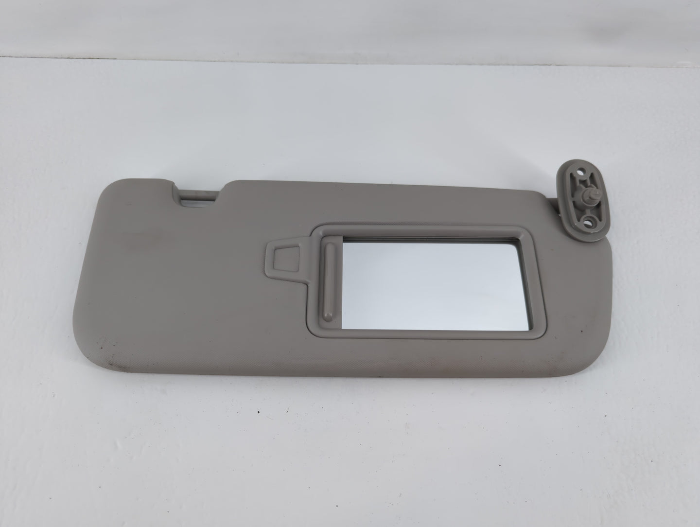2017-2018 Kia Forte Sun Visor Shade Replacement Passenger Right Mirror Fits Fits 2017 2018 OEM Used Auto Parts - Oemusedautoparts1.com