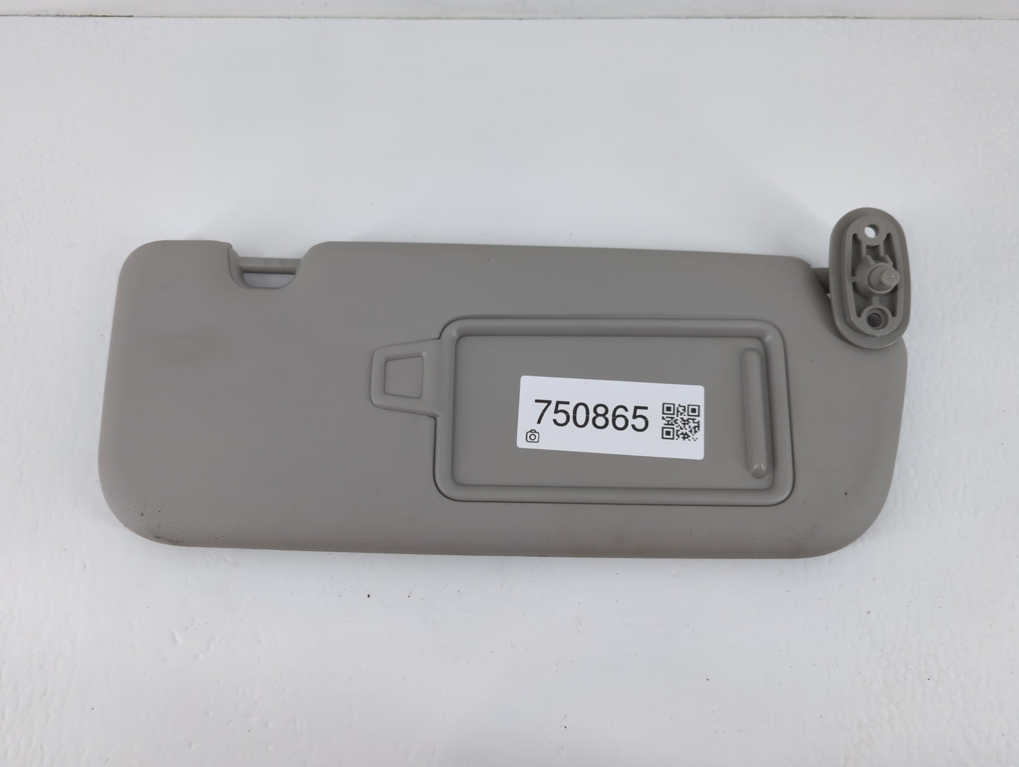 2017-2018 Kia Forte Sun Visor Shade Replacement Passenger Right Mirror Fits Fits 2017 2018 OEM Used Auto Parts - Oemusedautoparts1.com