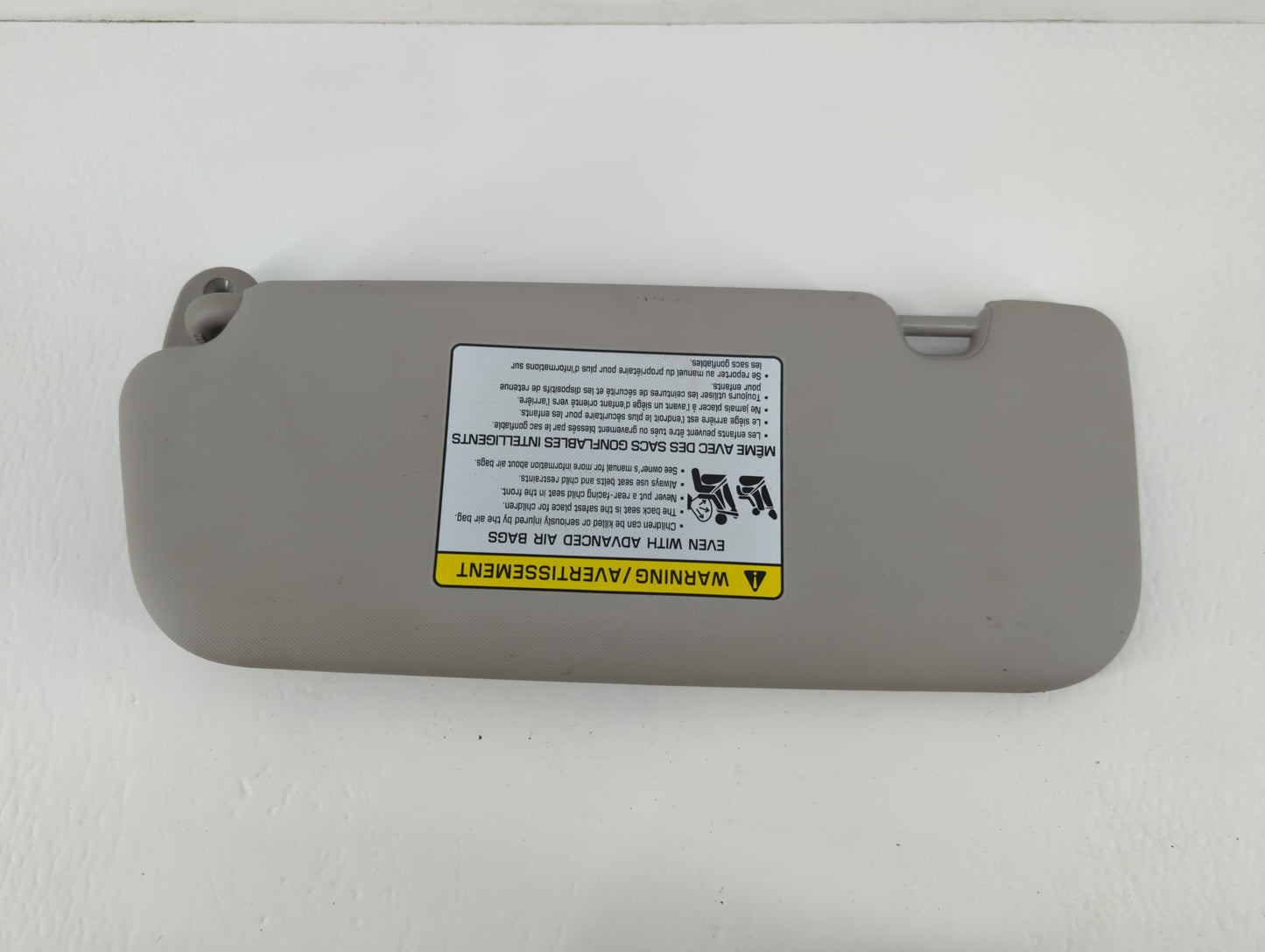 2017-2018 Kia Forte Sun Visor Shade Replacement Passenger Right Mirror Fits Fits 2017 2018 OEM Used Auto Parts - Oemusedautoparts1.com