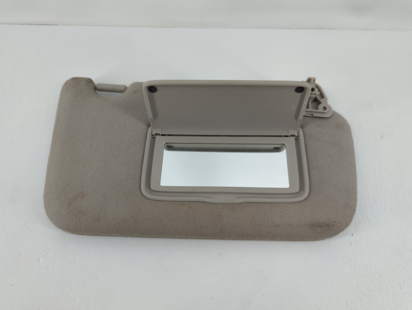 2013-2019 Nissan Sentra Sun Visor Shade Replacement Passenger Right Mirror Fits Fits 2012 2013 2014 2015 2016 2017 2018 2019 OEM Used Auto Parts - Oemusedautoparts1.com