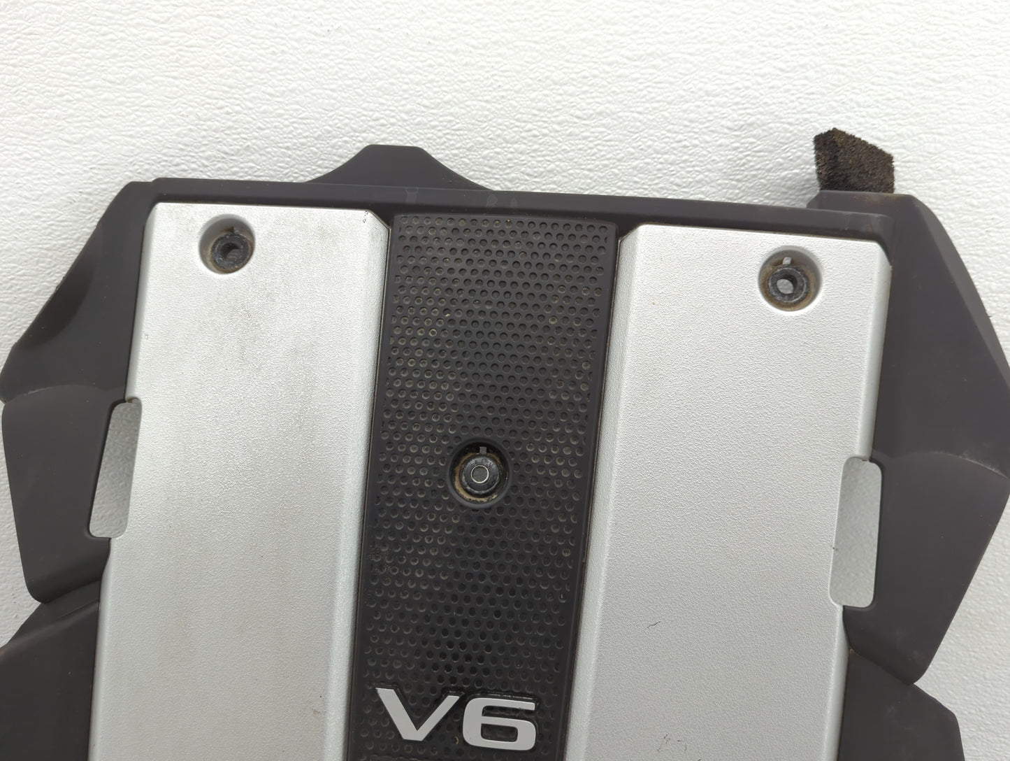 2011 Infiniti G37 Engine Cover - Oemusedautoparts1.com