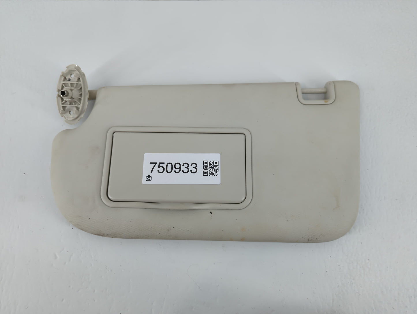 2013-2019 Ford Escape Sun Visor Shade Replacement Driver Left Mirror Fits Fits 2013 2014 2015 2016 2017 2018 2019 OEM Used Auto Parts - Oemusedautoparts1.com