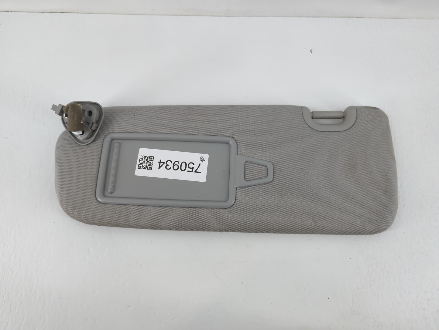 2013-2019 Hyundai Santa Fe Sun Visor Shade Replacement Driver Left Mirror Fits Fits 2013 2014 2015 2016 2017 2018 2019 OEM Used Auto Parts - Oemusedautoparts1.com