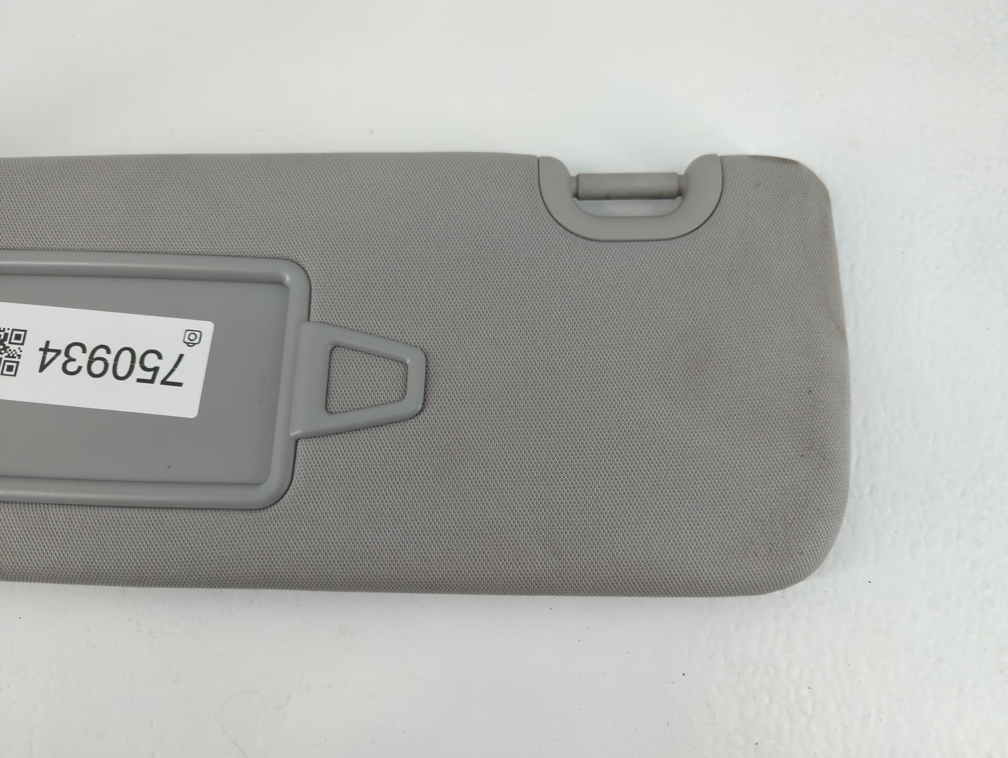2013-2019 Hyundai Santa Fe Sun Visor Shade Replacement Driver Left Mirror Fits Fits 2013 2014 2015 2016 2017 2018 2019 OEM Used Auto Parts - Oemusedautoparts1.com
