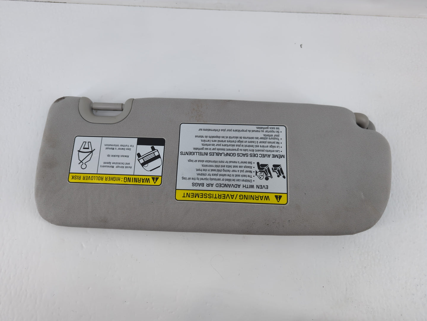 2013-2019 Hyundai Santa Fe Sun Visor Shade Replacement Driver Left Mirror Fits Fits 2013 2014 2015 2016 2017 2018 2019 OEM Used Auto Parts - Oemusedautoparts1.com