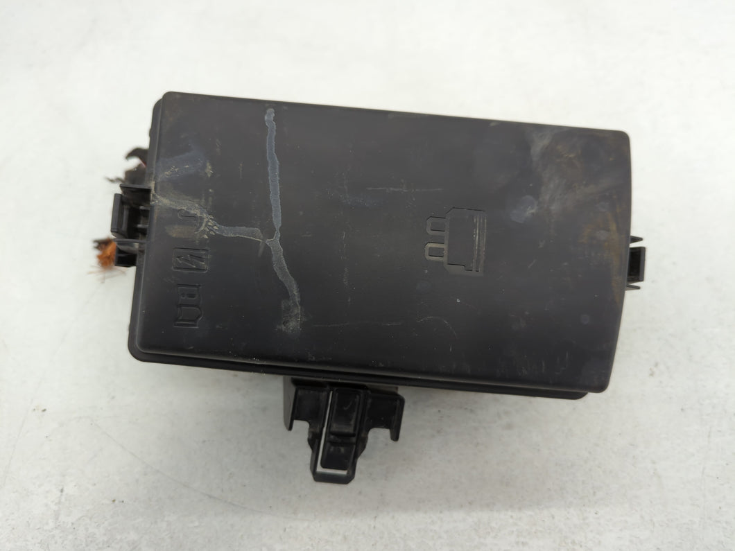 2015-2019 Volkswagen Golf Fusebox Fuse Box Panel Relay Module P/N:500 907 361 C Fits Fits 2015 2016 2017 2018 2019 2020 2021 2022 OEM Used Auto Parts