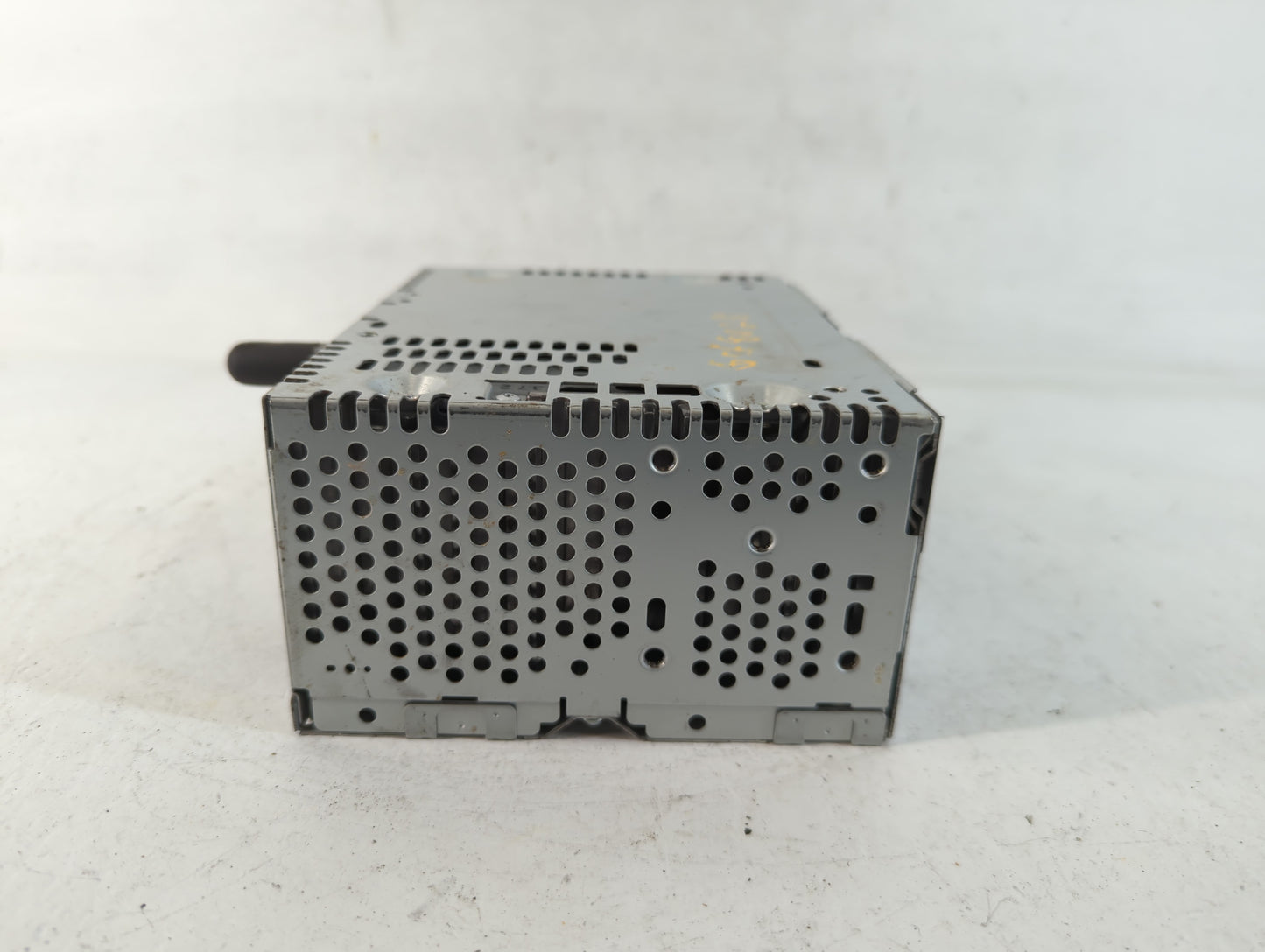 2013-2015 Ford Edge Radio AM FM Cd Player Receiver Replacement P/N:ET4T19C107JA Fits Fits 2013 2014 2015 OEM Used Auto Parts - Oemusedautoparts1.com