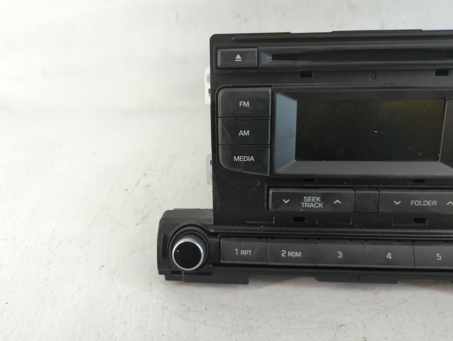 2017-2018 Hyundai Elantra Radio AM FM Cd Player Receiver Replacement P/N:96170F2260UAT Fits Fits 2017 2018 OEM Used Auto Parts - Oemusedautoparts1.com