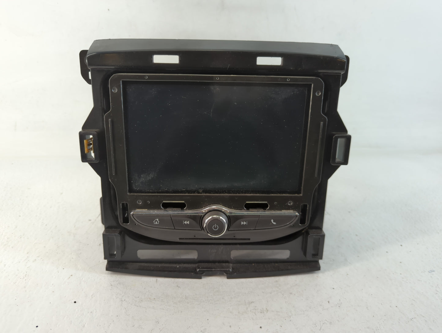 2018-2021 Chevrolet Traverse Radio AM FM Cd Player Receiver Replacement P/N:42554671 Fits Fits 2017 2018 2019 2020 2021 OEM Used Auto Parts - Oemusedautoparts1.com