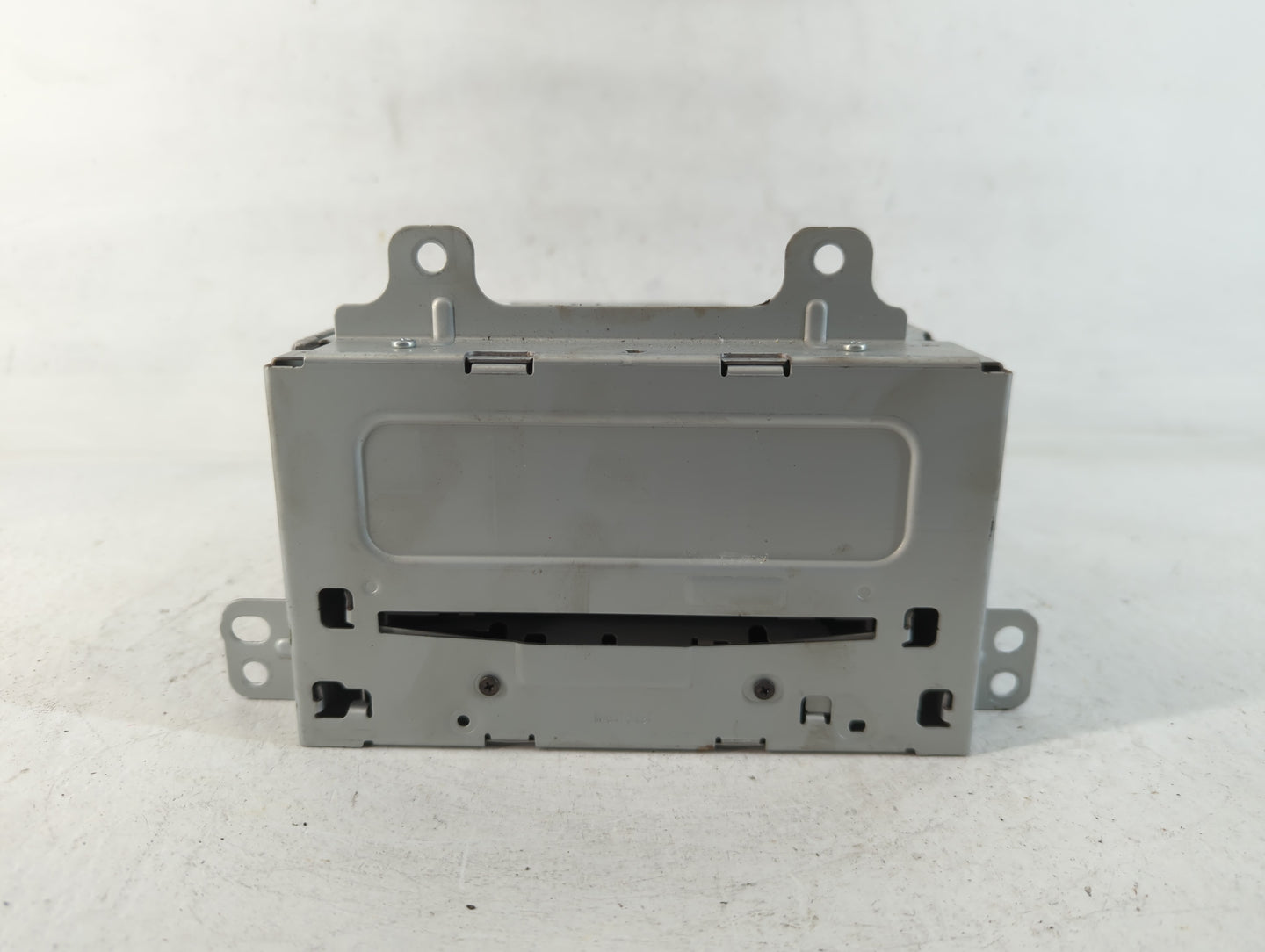 2011-2012 Chevrolet Cruze Radio AM FM Cd Player Receiver Replacement P/N:20983517 Fits Fits 2010 2011 2012 OEM Used Auto Parts - Oemusedautoparts1.com